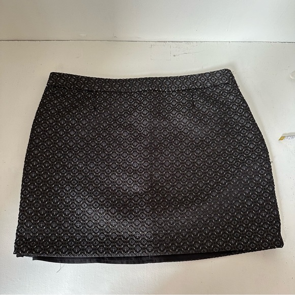 Gap Mini Skirt - Picture 1 of 7